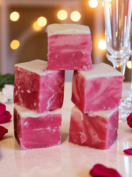 Strawberry Champagne Fudge Bag